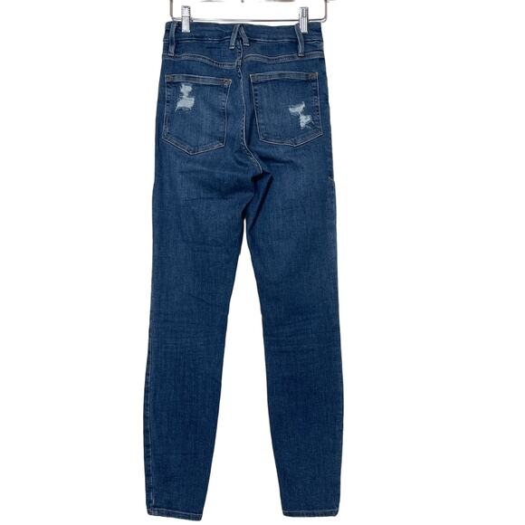 Good American Women's Size 0/25 Tapered Leg Medium Wash Distressed Denim Jeans - Picture 3 of 4